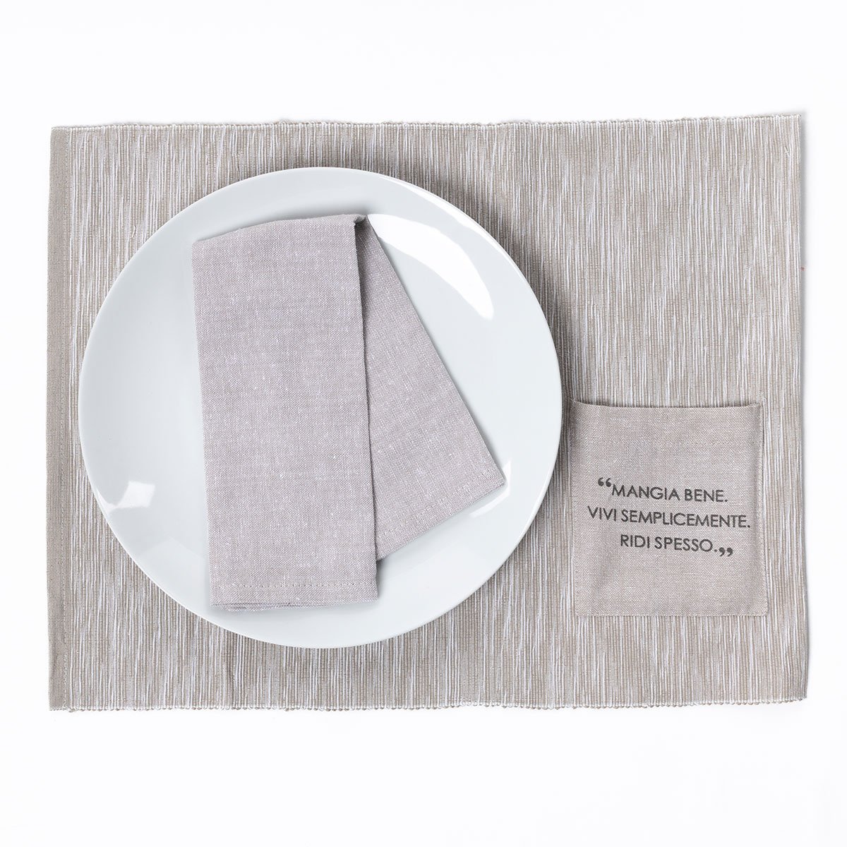 Conjunto de individual com bolsa para talheres e guardanapo