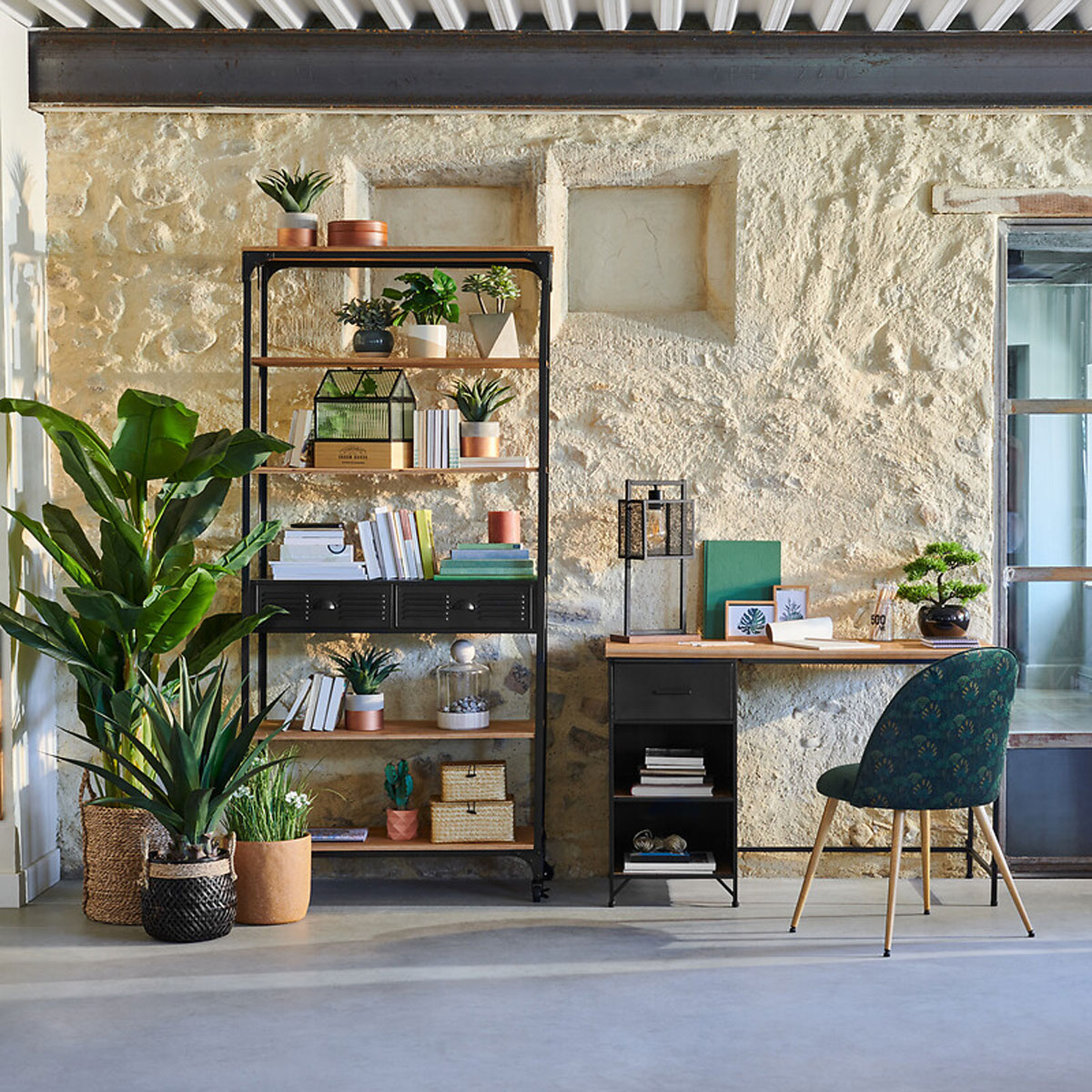 Cadeira SLANO verde de veludo