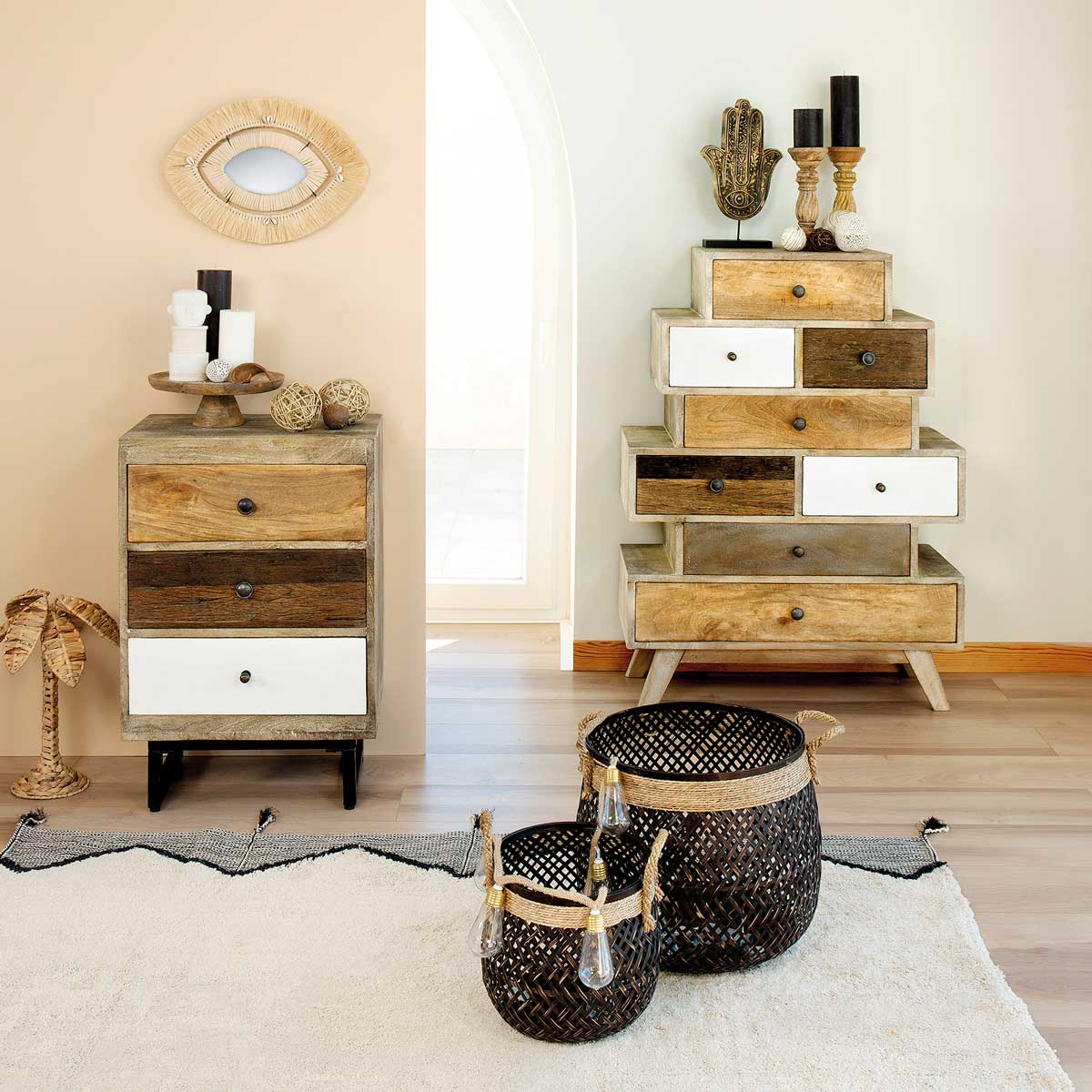 Aparador KOVAL em madeira mango com 8 gavetas