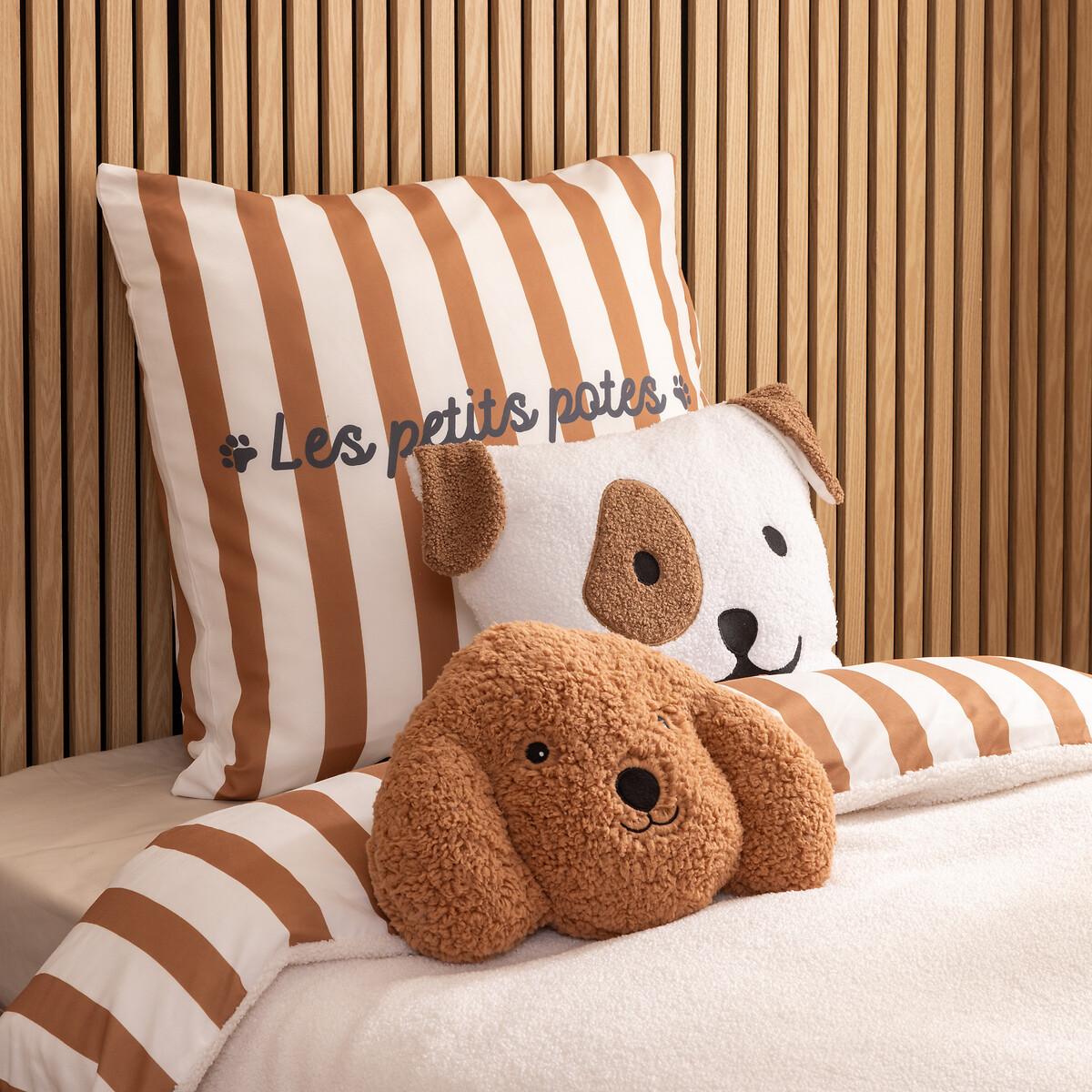 Almofada SCOTT cão castanho