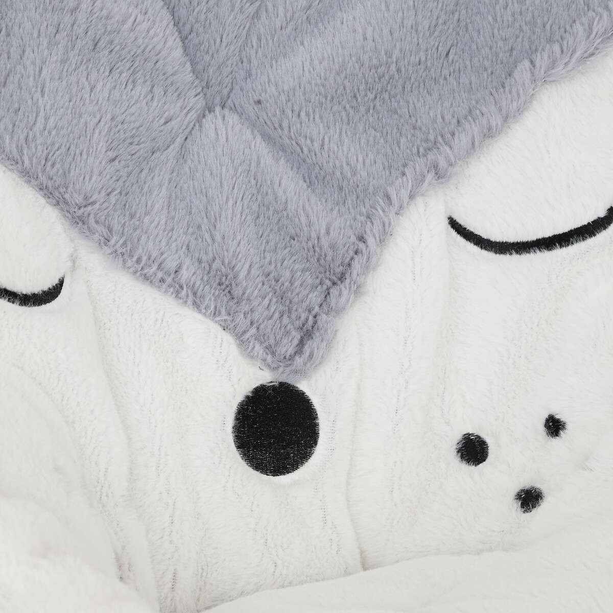 Cadeira figura raposa cinza