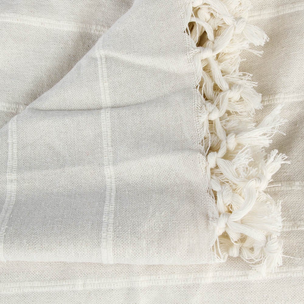 Manta com franjas cru 160x220cm