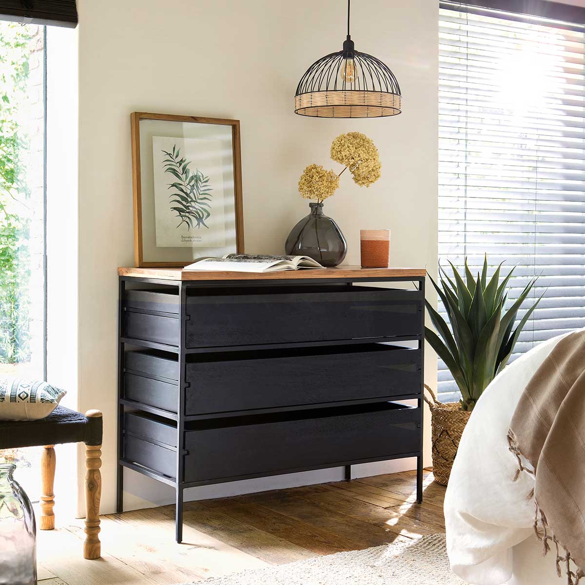 Candeeiro de teto em rattan preto