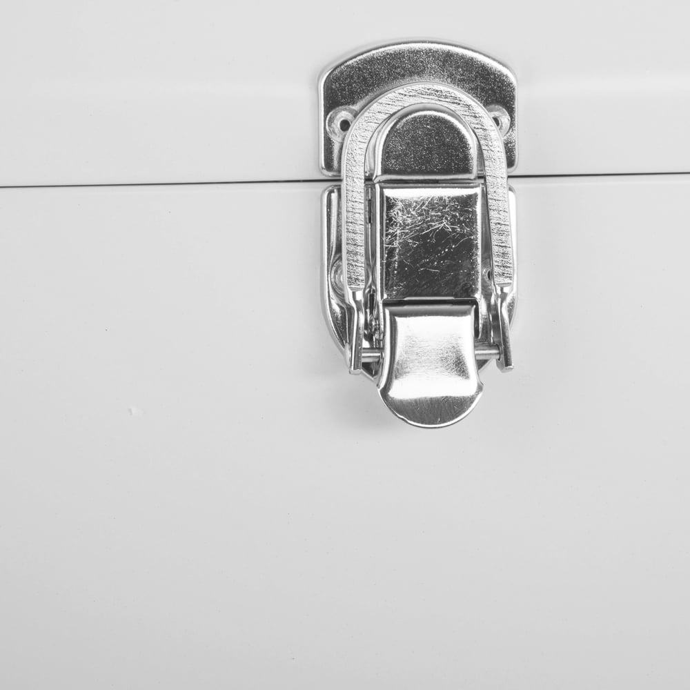 Baú de metal branco 19x28x47cm