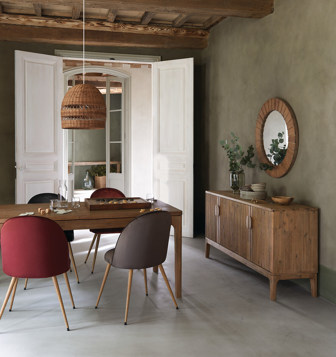 Mesa de jantar SABOR extens&iacute;vel castanha em madeira ac&aacute;cia