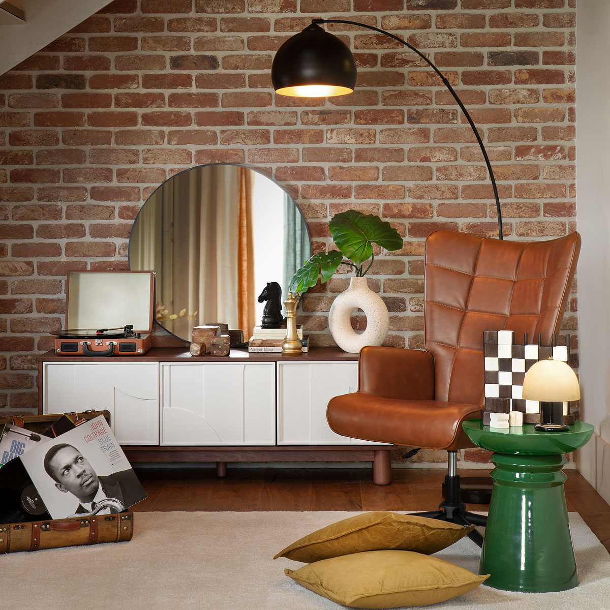 Candeeiro de p&eacute; HYTO preto em metal 178cm