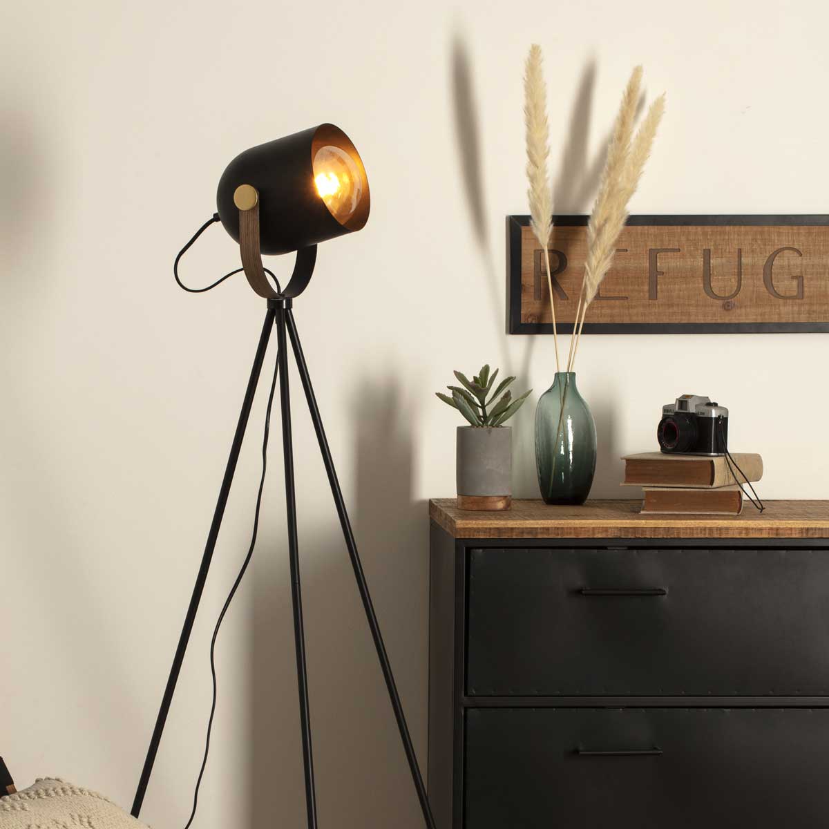 Candeeiro de p&eacute; trip&eacute; BIL preto em metal 136cm