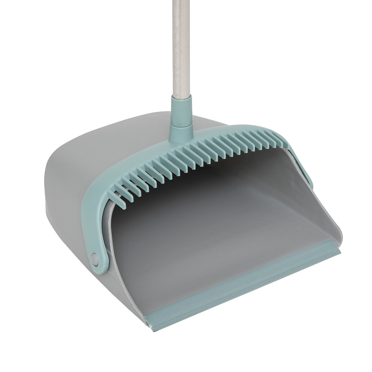 Vassoura com p&aacute; girat&oacute;ria cinza