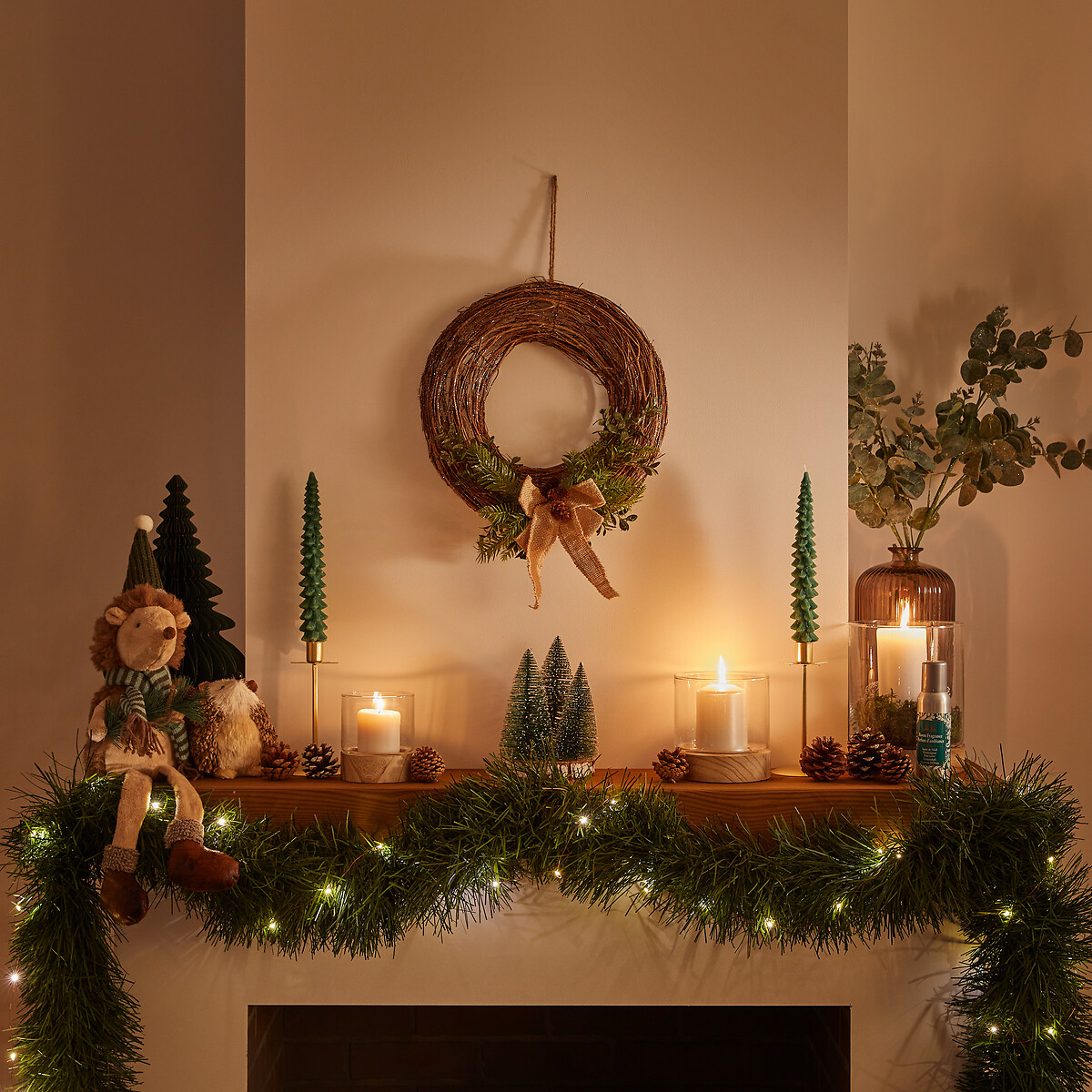 Coroa ramos com laço de juta 35cm