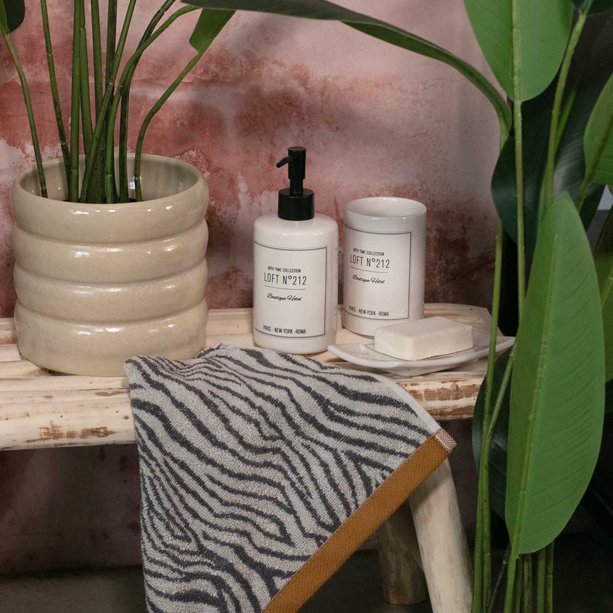 Doseador sabonete l&iacute;quido LOFT branco