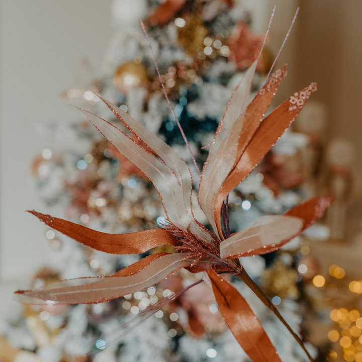 Haste Flor Natal&iacute;cia Com P&eacute;talas Rosa De Veludo 45cm