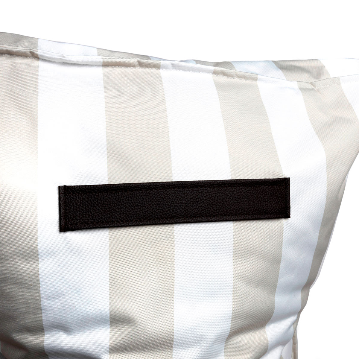 Pufe sof&aacute; imperme&aacute;vel riscas branco e bege