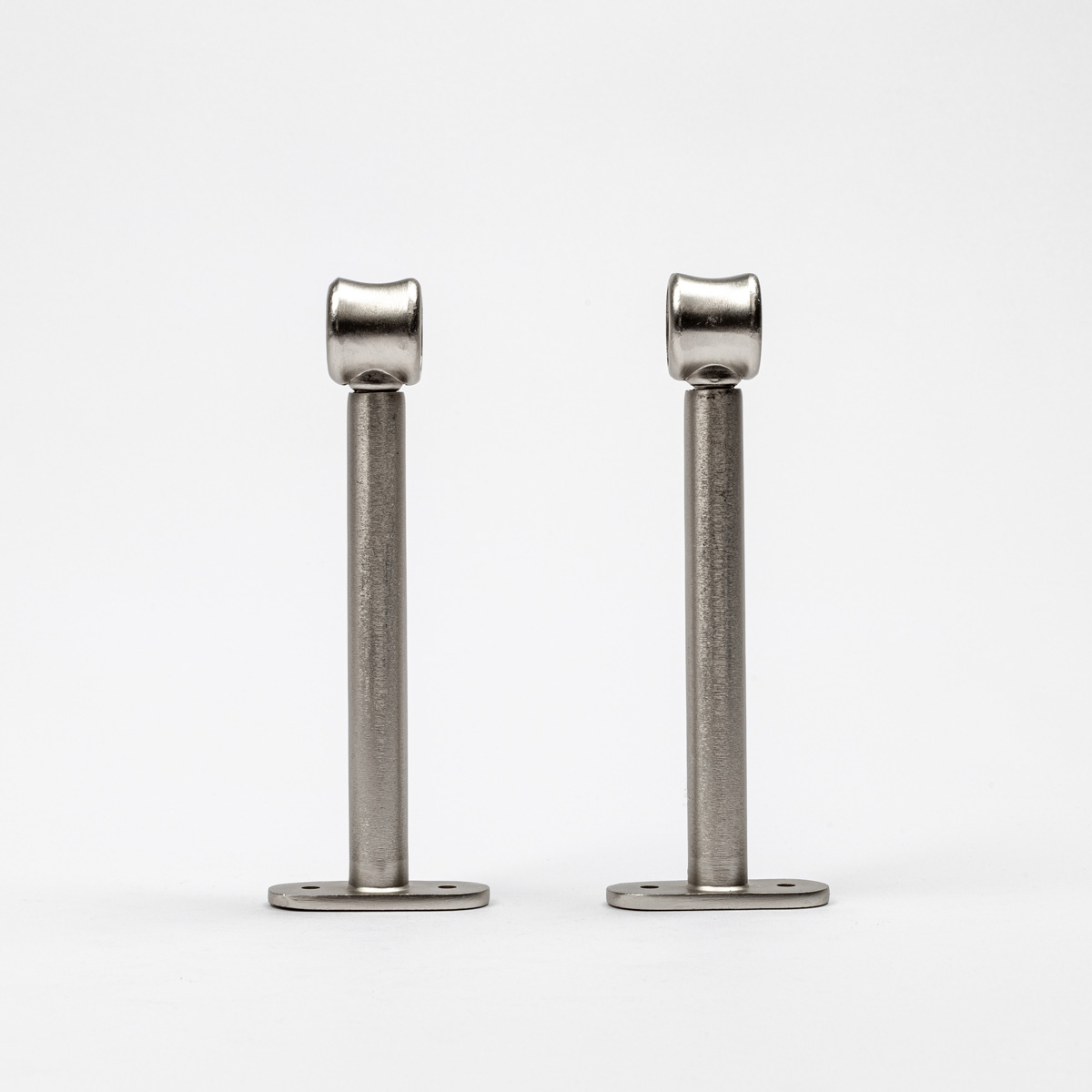 Conjunto 2 suportes prateados 150mm