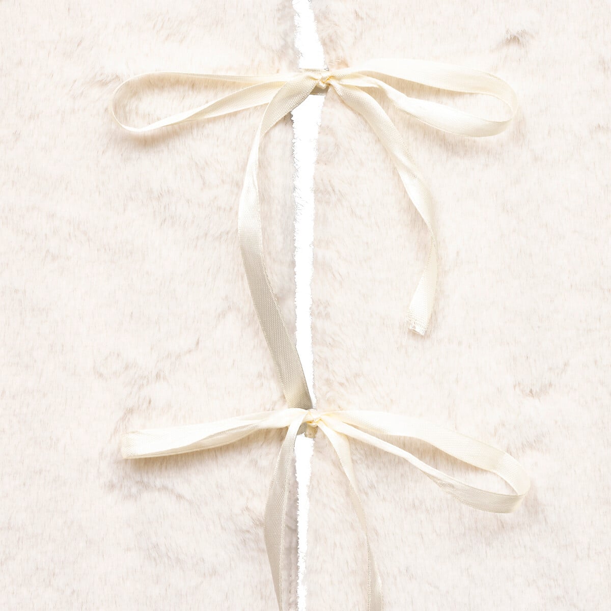 Tapete para &aacute;rvore pelo branco 90cm