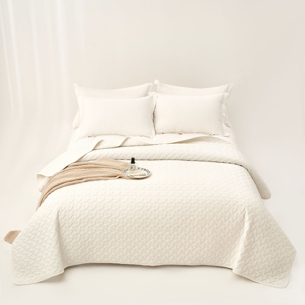 Edredão BISTROL branco 220x240cm