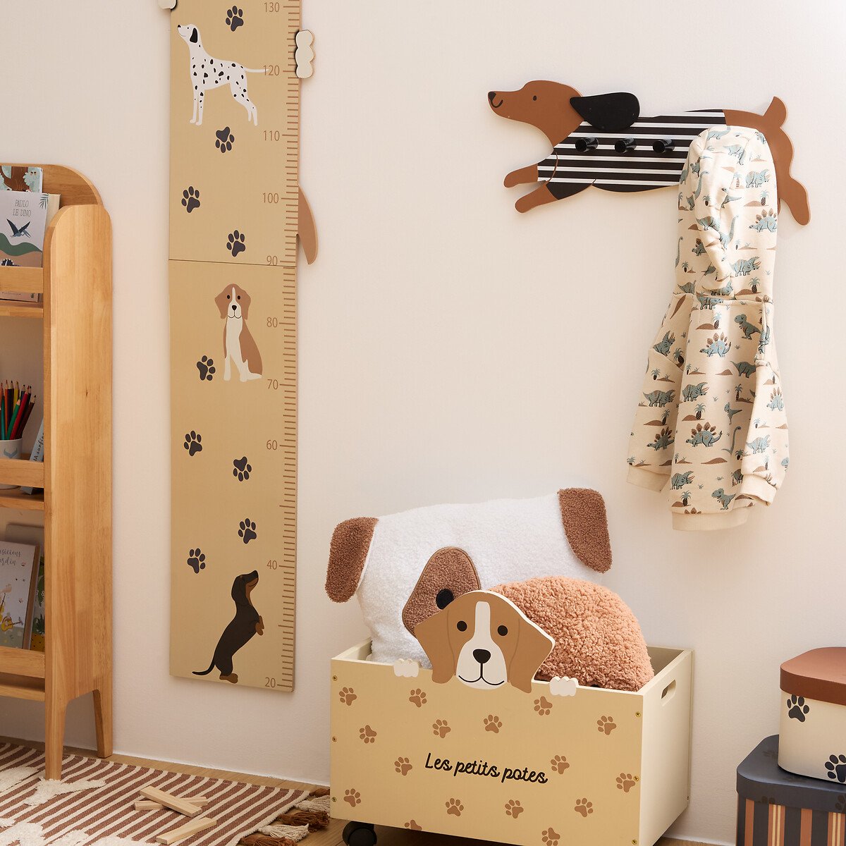 Cabide cão em mdf com 5 ganchos