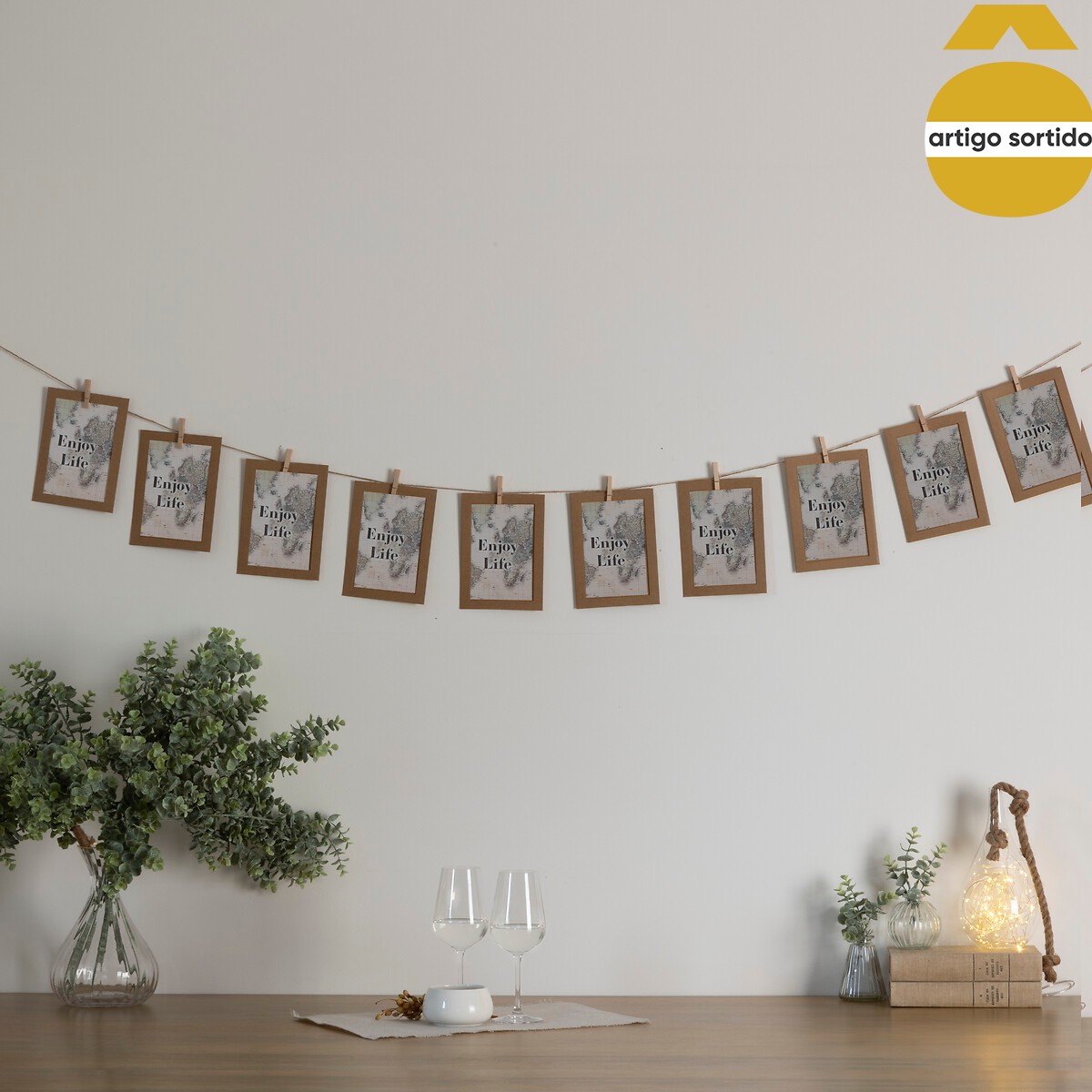 Cord&atilde;o de molduras LIONEL 13x18cm