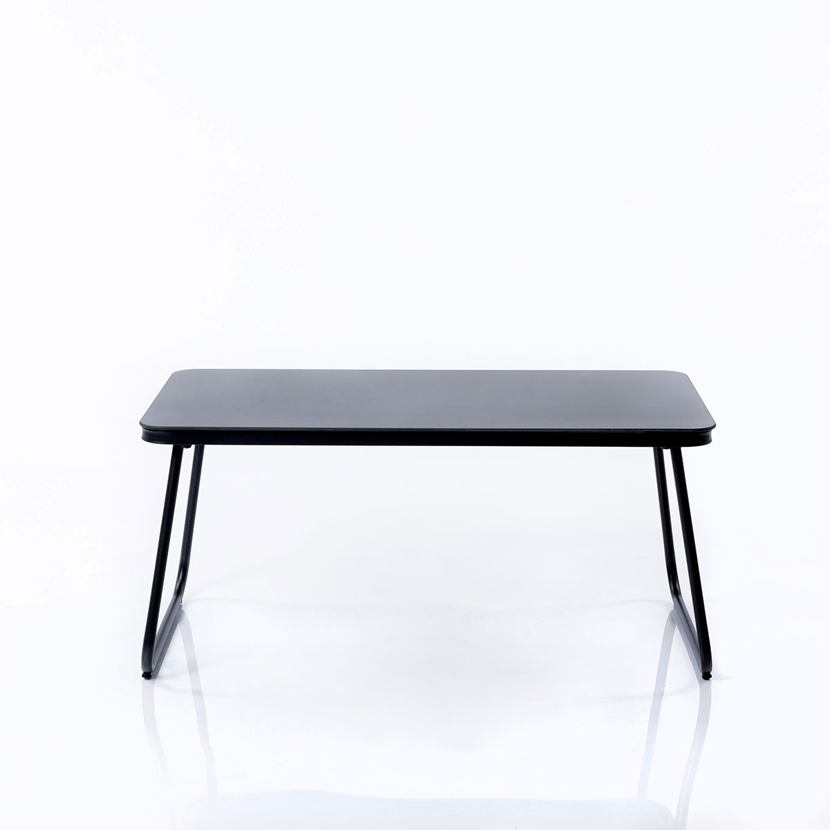 Conjunto de jardim preto para 4 pessoas