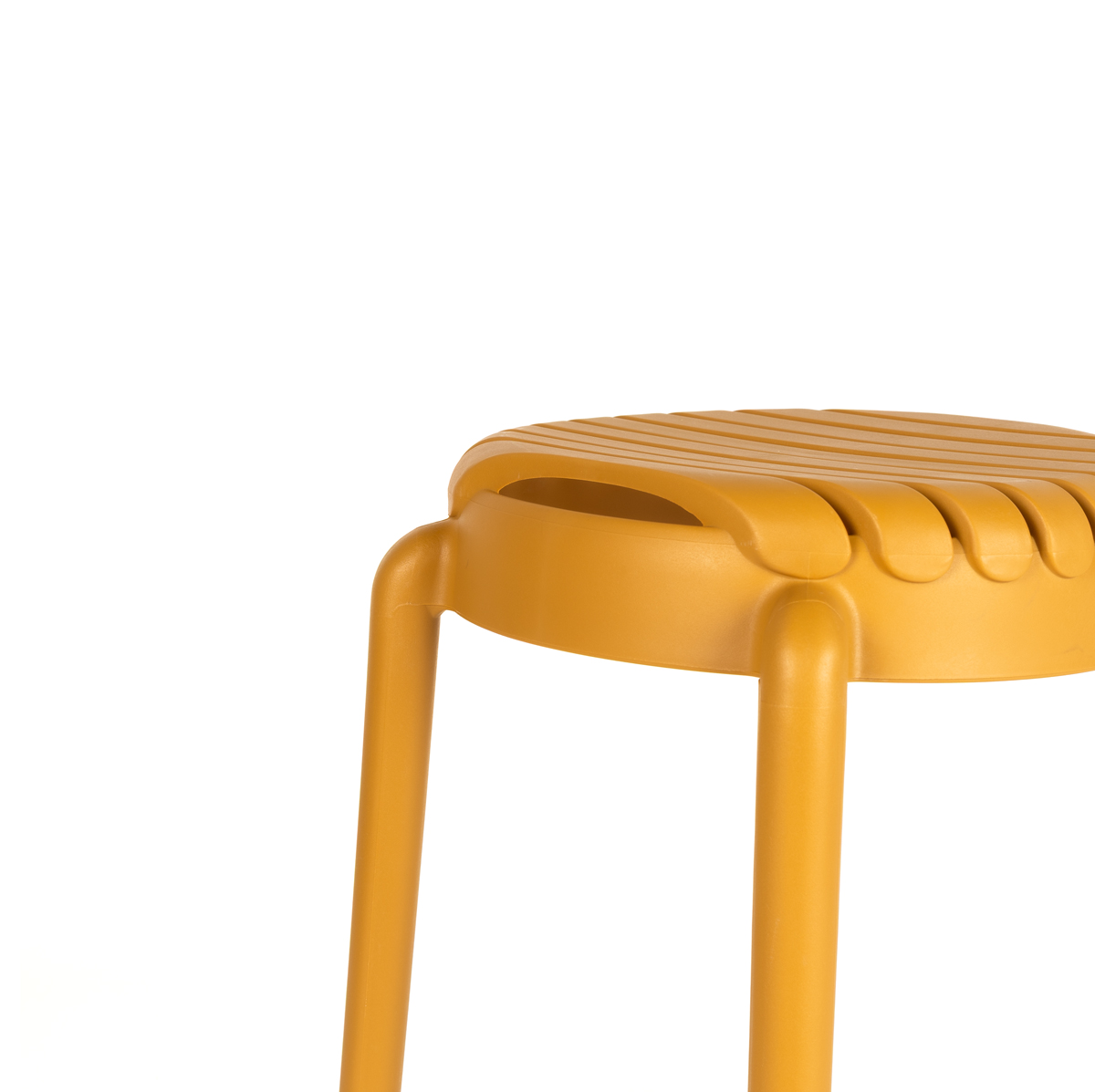 Banco CLAY amarelo
