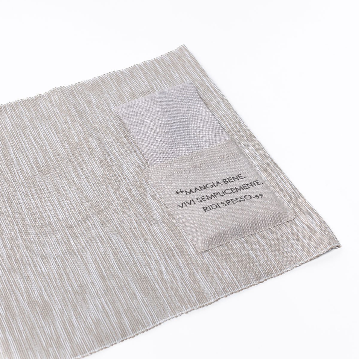 Conjunto de individual com bolsa para talheres e guardanapo