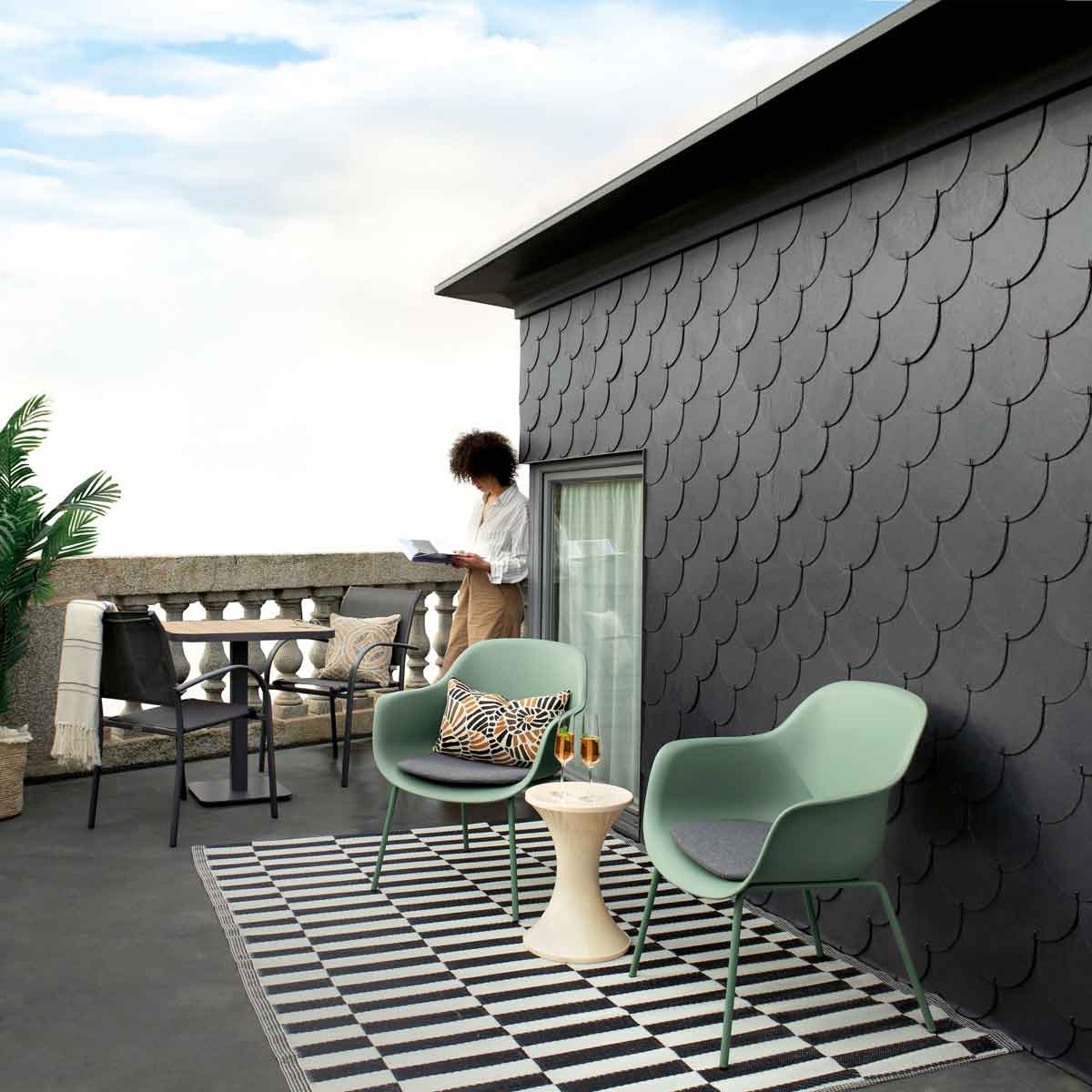 Cadeira com bra&ccedil;os PIAZZA cinza antracite e graphite