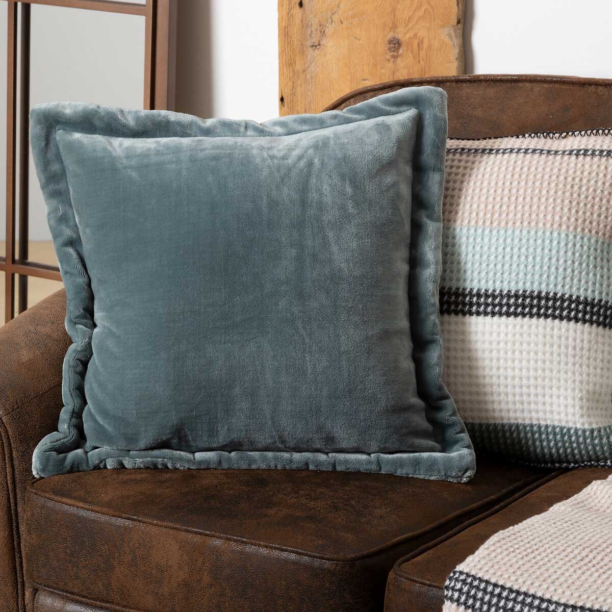 Almofada CUDDLY azul claro 53x53cm