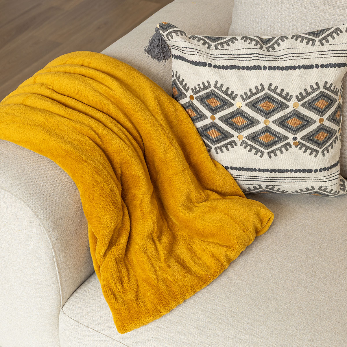 Manta em microfibra amarela 130x180cm