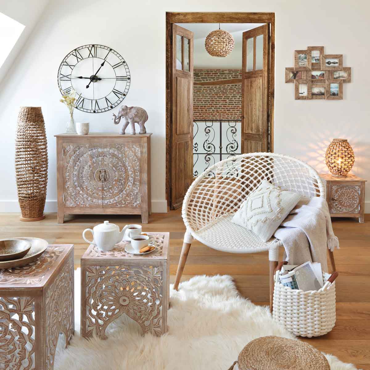 Mesa de apoio com 1 porta SHERIL castanho