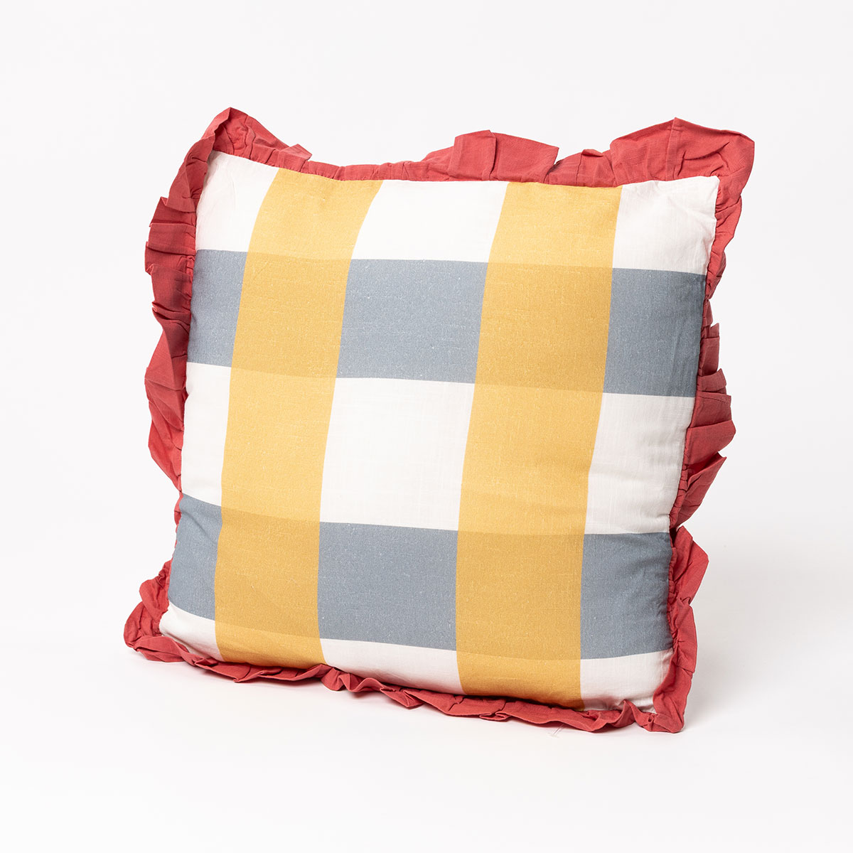 Almofada YUCATAN vichy com folhos rosa