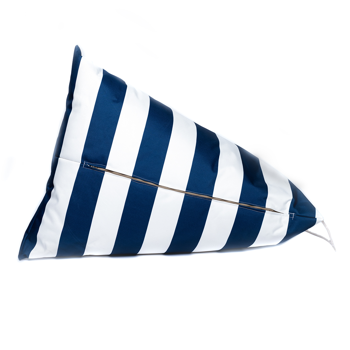 Pufe praia imperme&aacute;vel riscas branco e azul
