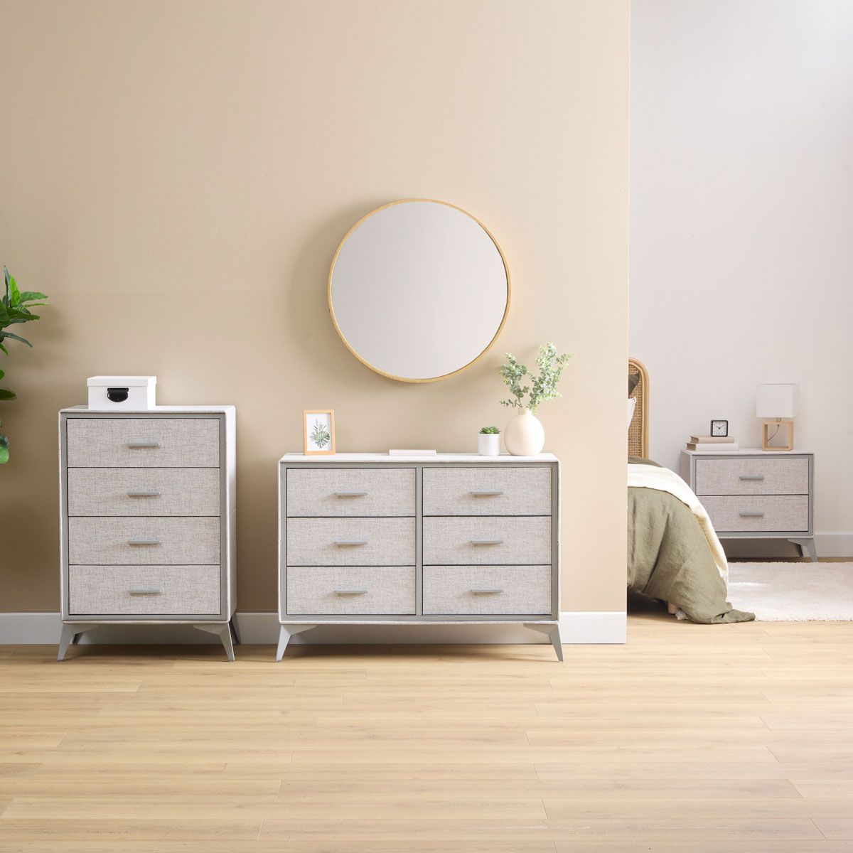 C&oacute;moda GRANITE cinza com 5 gavetas