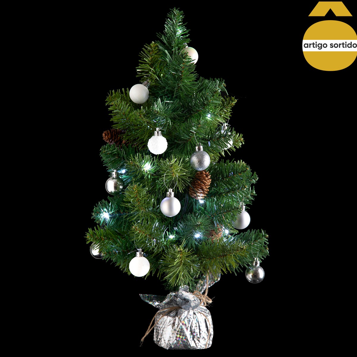 Árvore decorativa com acessórios e led 50cm