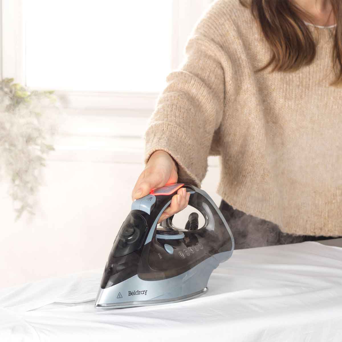 Ferro a vapor com fio BELDRAY  3200w