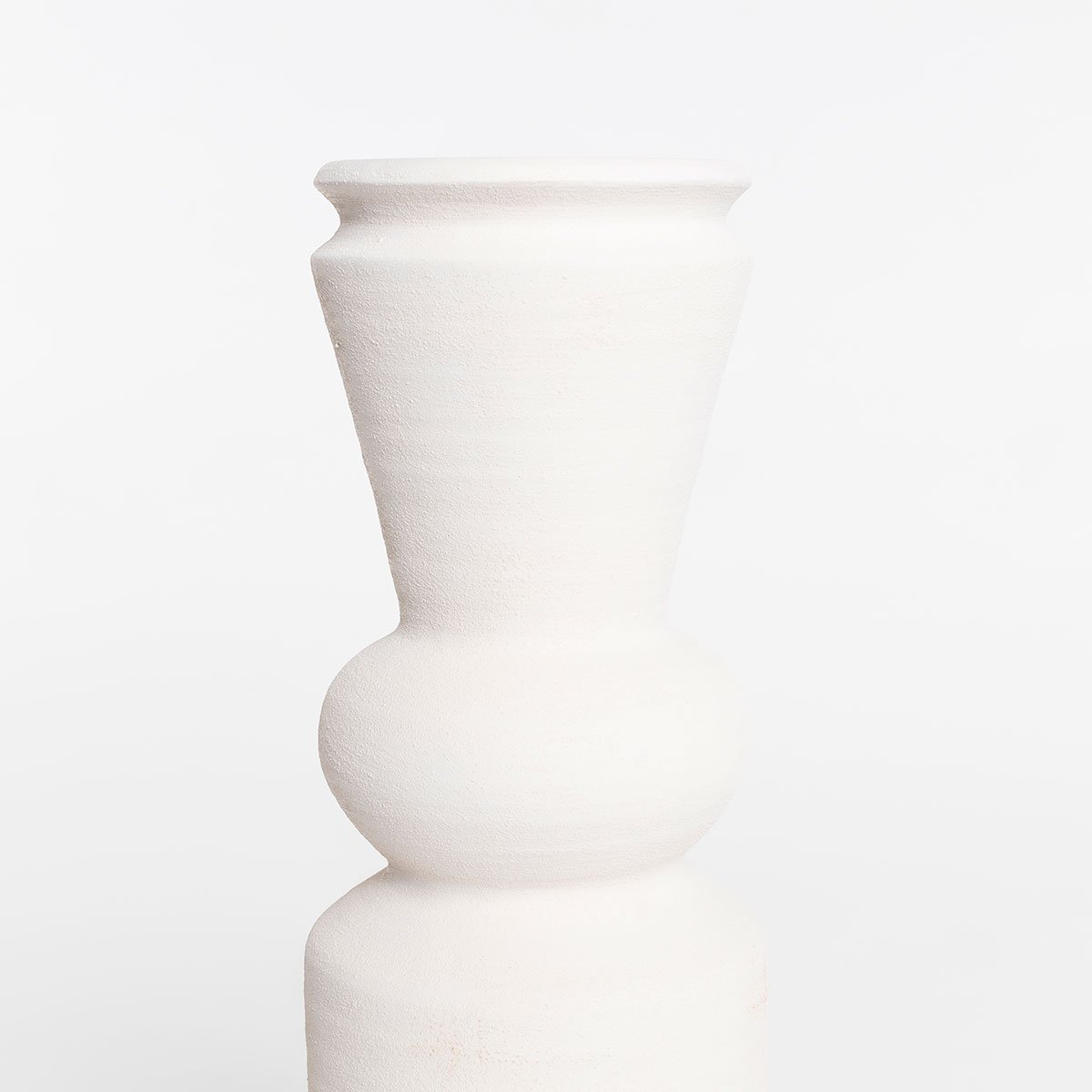 Jarra branco em cer&acirc;mica 44cm