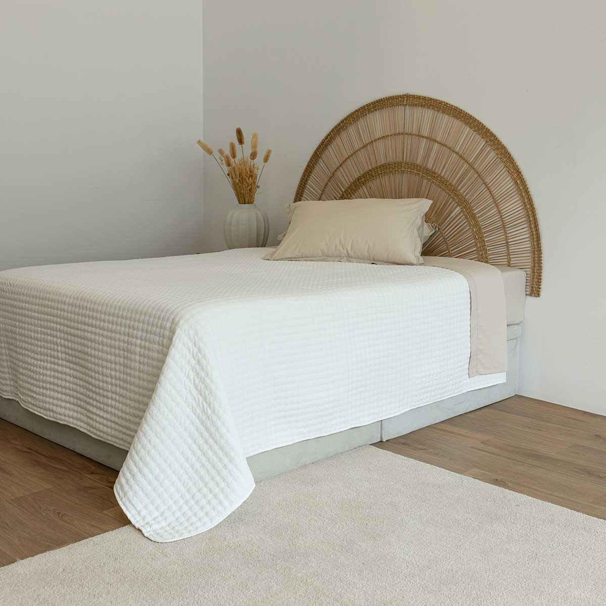 Edred&atilde;o WILD ROMANCE favo branco 220x240cm