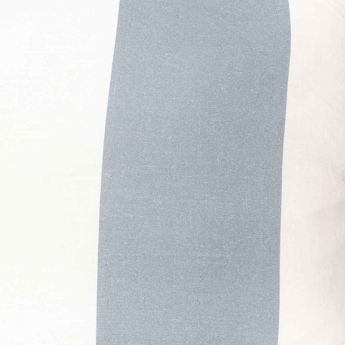 Almofada YUCATAN riscas com folhos rosa