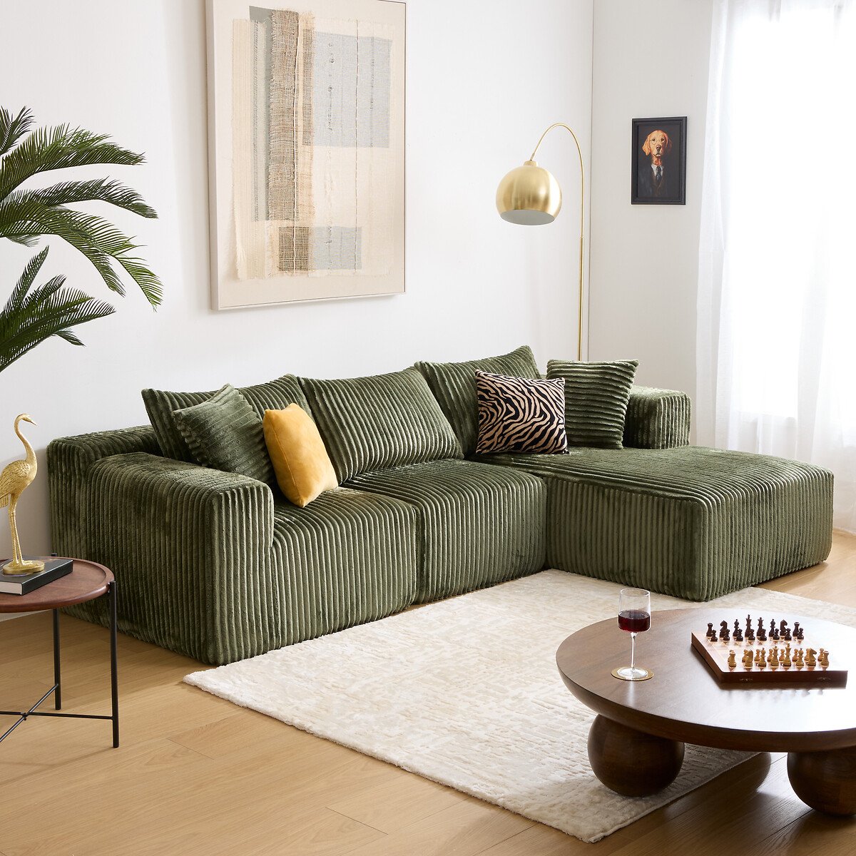 Sof&aacute; SOLKA tecido verde com chaise longue