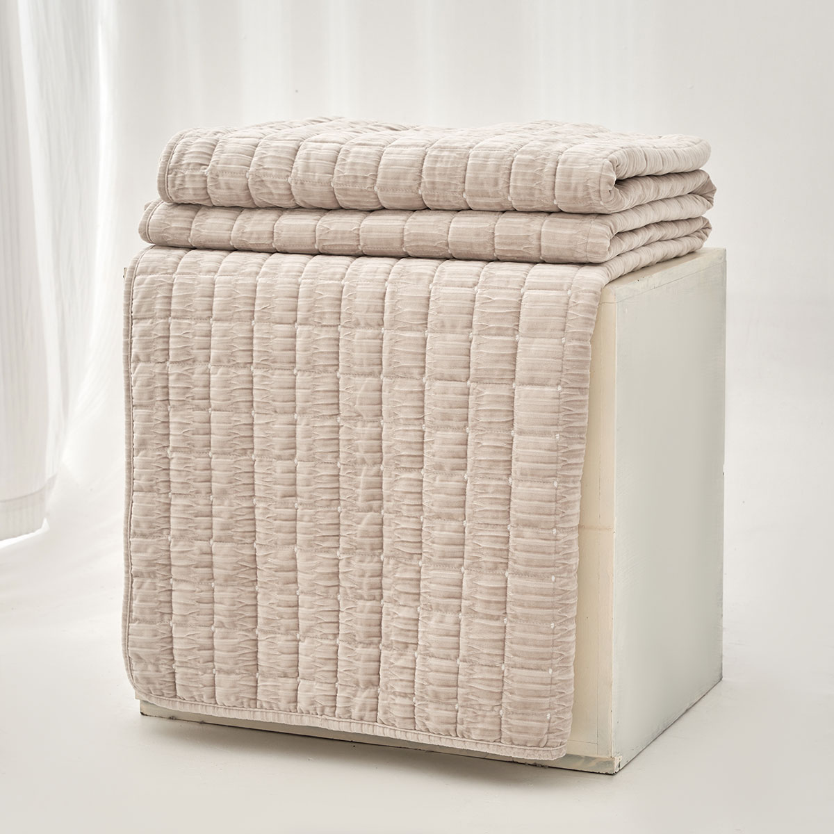 Edredão SEATTLE cinza em veludo 220x240cm