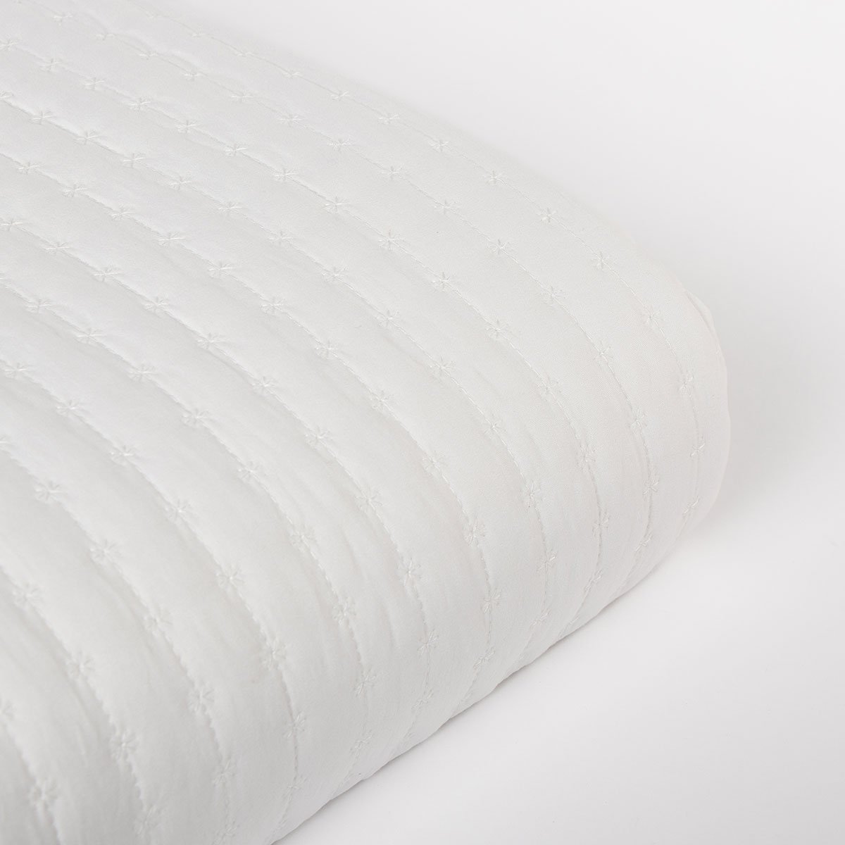 Edred&atilde;o WILD ROMANCE favo branco 220x240cm