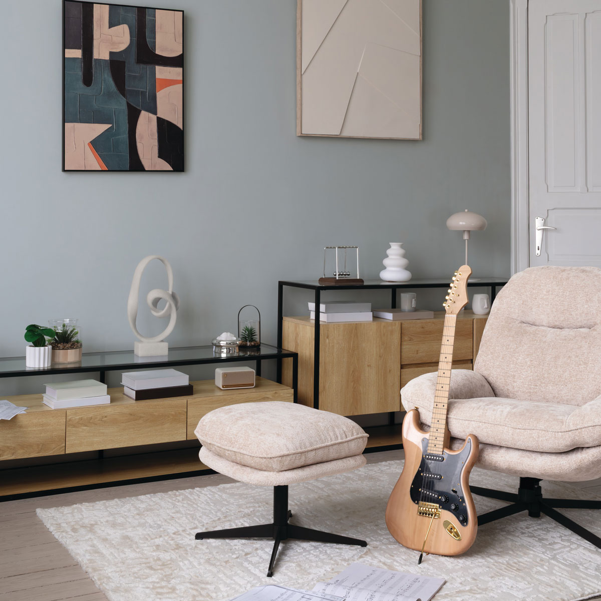 Poltrona girat&oacute;ria STELAN chenille bege