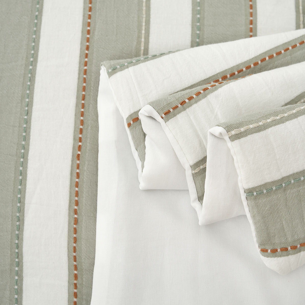 Edred&atilde;o TUKI verde 140x220cm