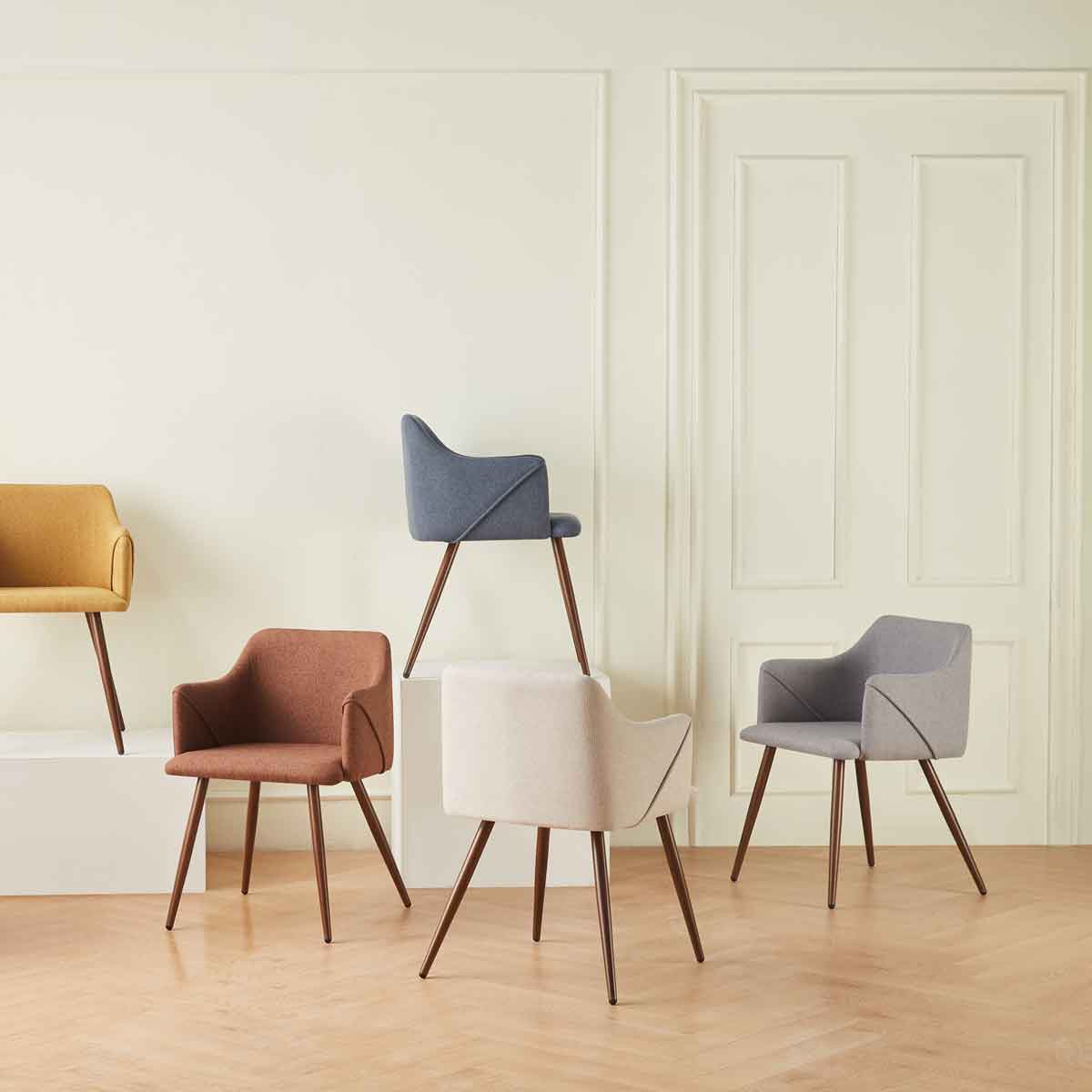 Cadeir&atilde;o ALDRIDGE em tecido bege