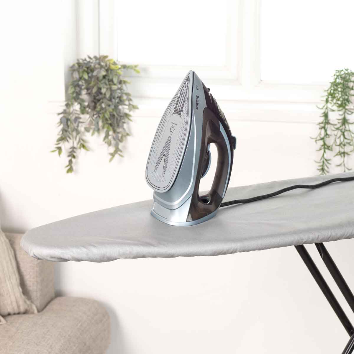 Ferro a vapor com fio BELDRAY  3200w