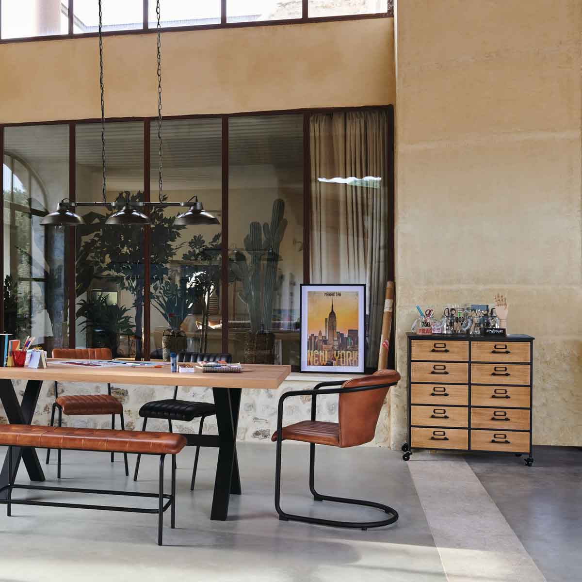 C&oacute;moda com 10 gavetas BARIS