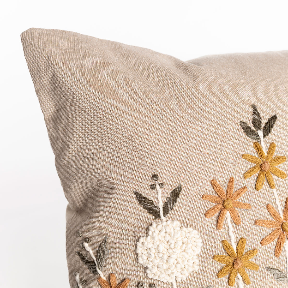 Almofada bordada DAHLIA com flores 45x45cm
