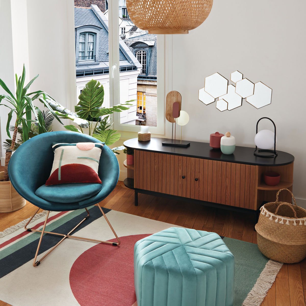 Poltrona EVAN azul em veludo