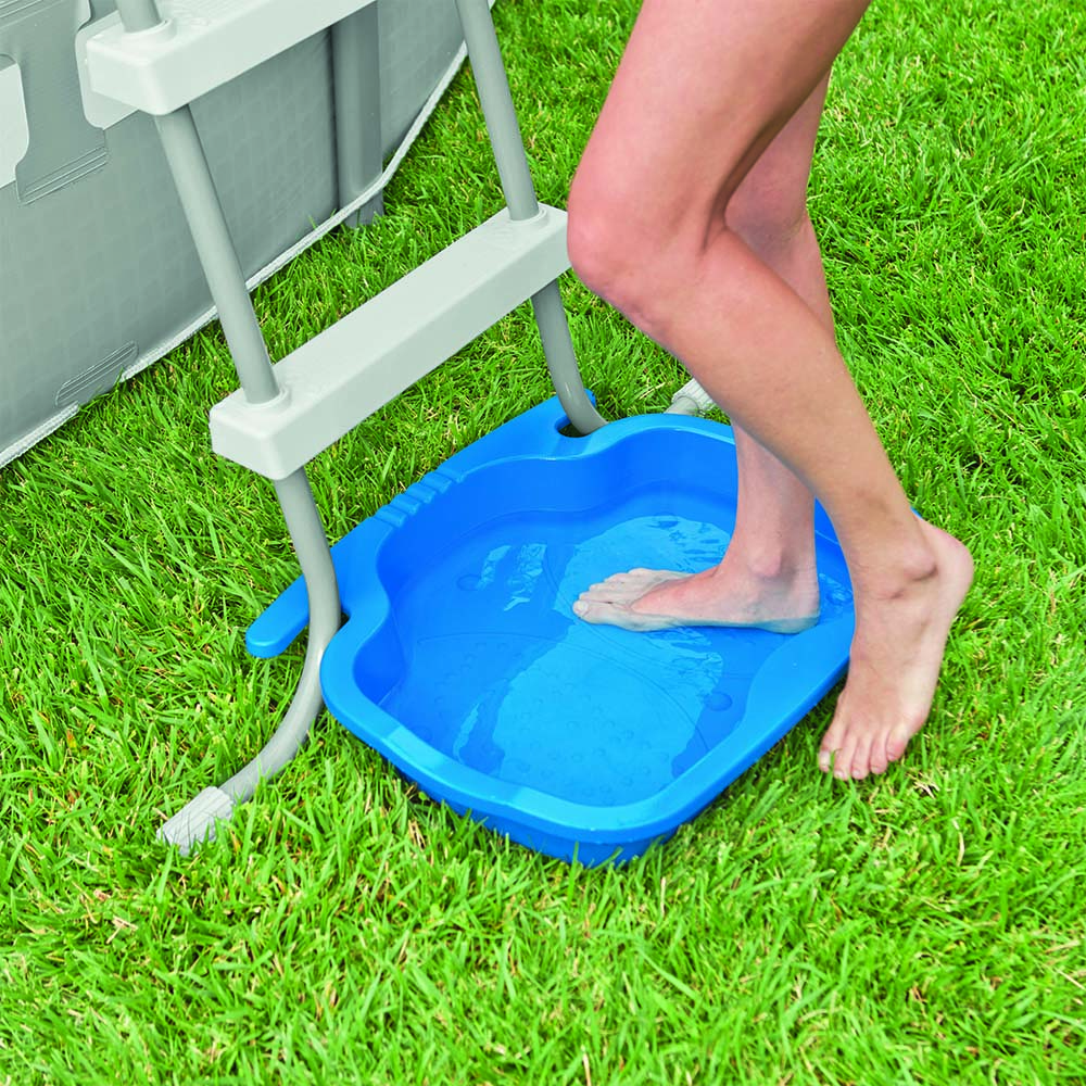 Lava pés c/encaixe p/escada Intex 