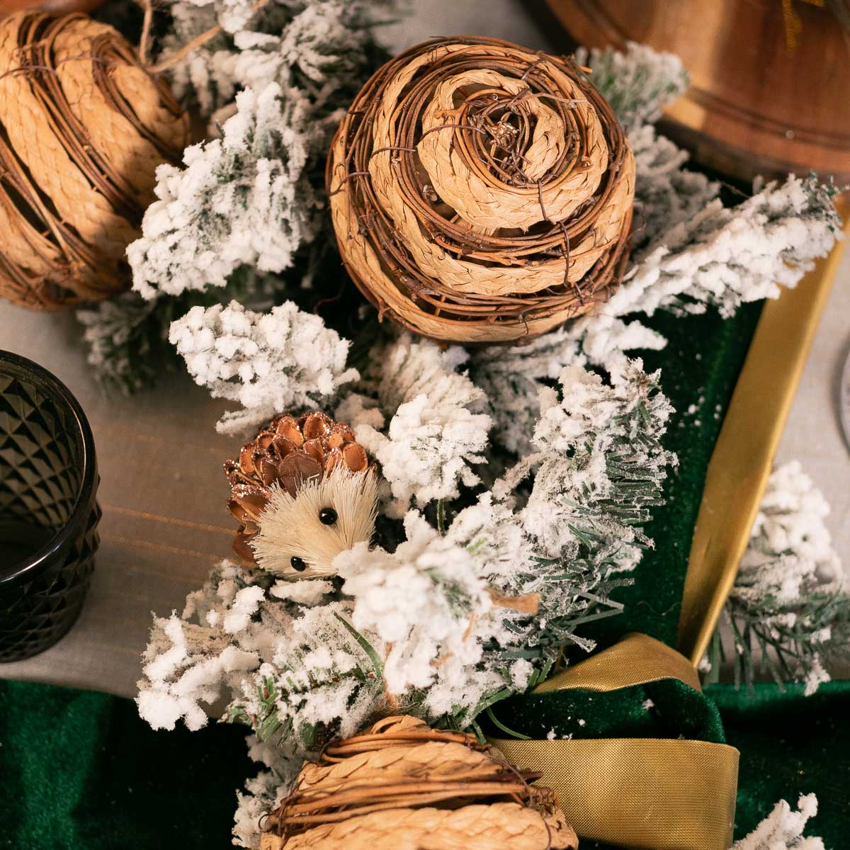 Conjunto de 3 ouriços com mola castanhos 7cm,  Conjunto de 3 ouriços com mola castanhos 7cm