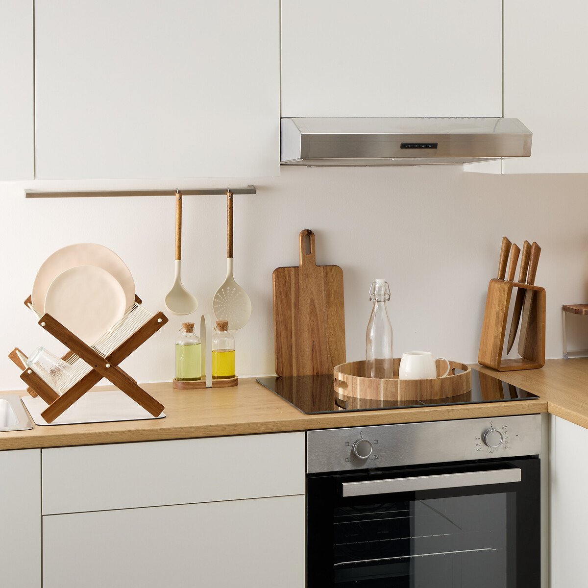 Escorredor lou&ccedil;a dobr&aacute;vel bege em metal