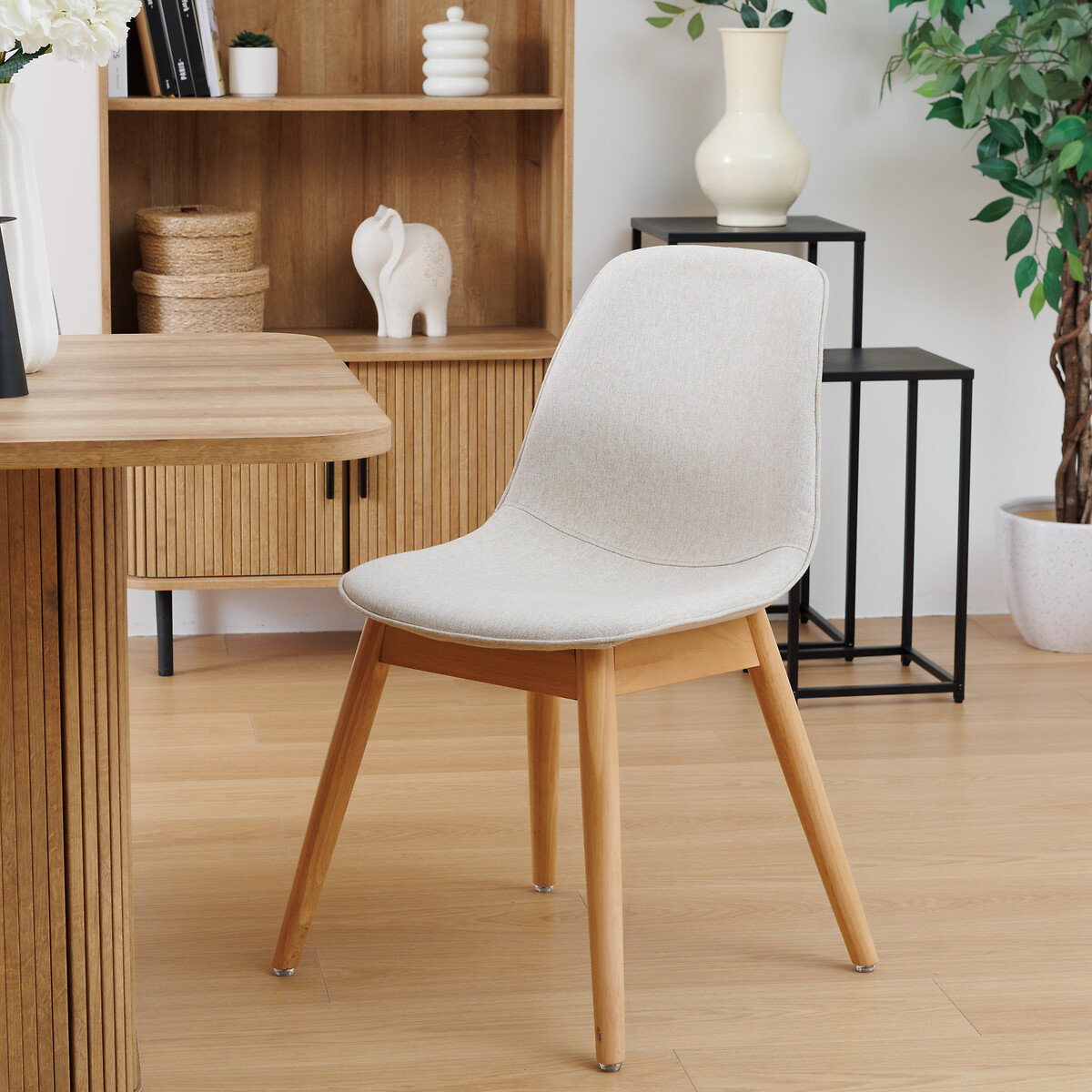 Cadeira AYATI bege em mdf